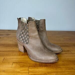 Aquatalia Frankie Basket Weave Taupe Brown Leather Heleed Ankle Boots Size 7